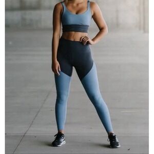 Zyia Storm Parallel Luxe Leggings Blue & Grey Women's Size 8/10